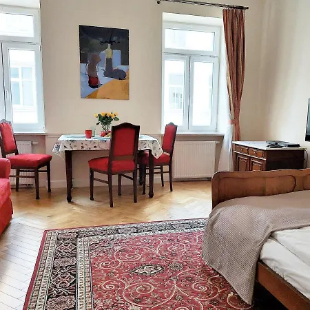 Metro Praga Apartment
