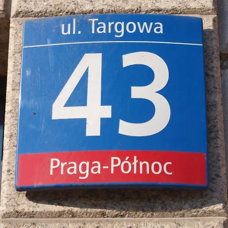 Apartment Metro Praga