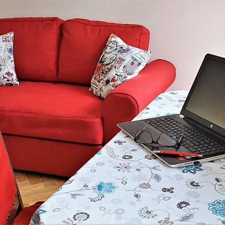 Apartament Metro Praga